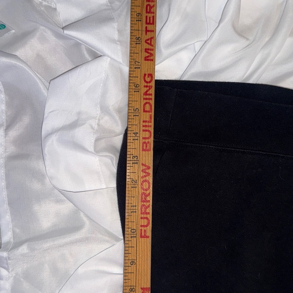 Harley-Davidson Black Crewneck Sweatshirt with Retro Chest Logo - Picture 6 of 8